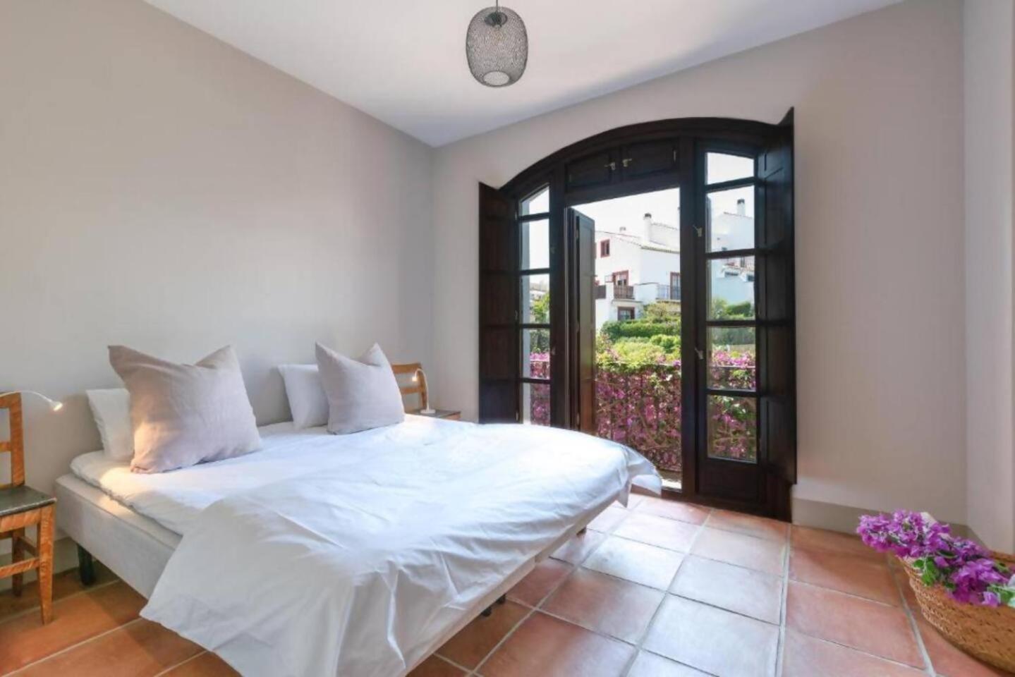 Villa Casa Sol Encantadora Villa Con Piscina Marbella Eksteriør billede