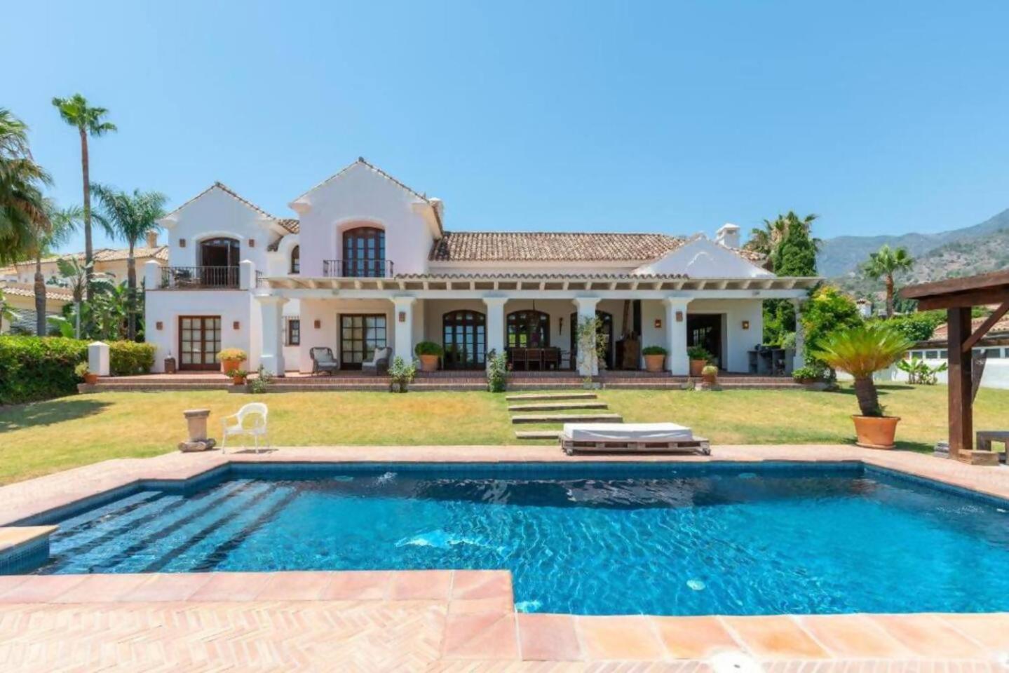 Villa Casa Sol Encantadora Villa Con Piscina Marbella Eksteriør billede